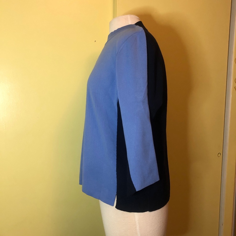 Per Se by Carlisle Two-Tone Knit Top in Blue and Navy